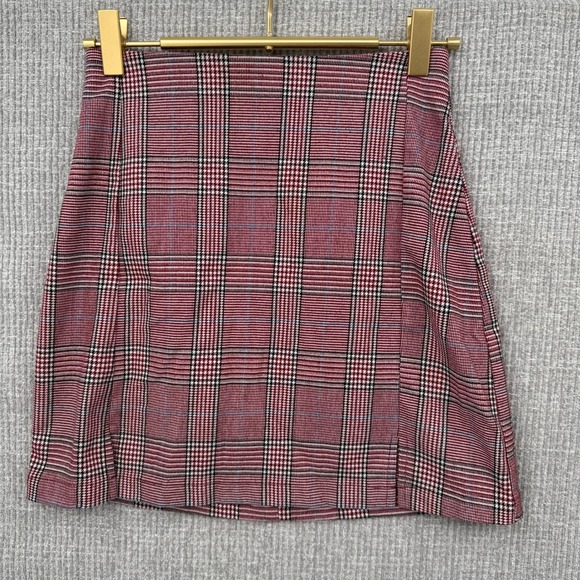 Brandy Melville Galt Plaid Mini Skirt Red Black Checkered A-Line High Waist Sz S - Picture 1 of 10